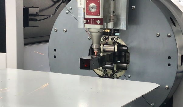 七大優點帶你了解不鏽鋼管材激光切割機