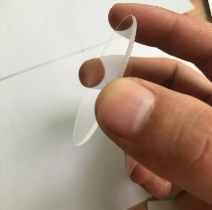 激光焊機在焊接過程中總是燒鏡片，是什麼原因？